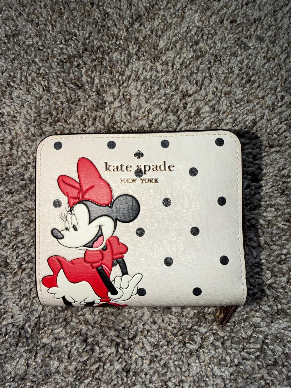 Kate Spade White & Red Minnie Mouse Zip Wallet